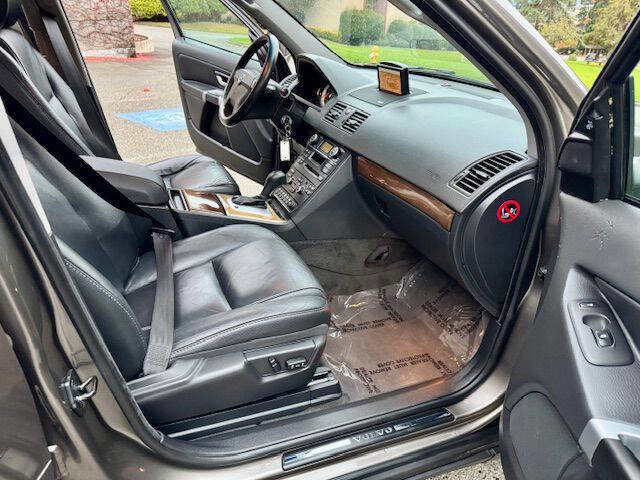 Used 2011 Volvo XC90 3.2 image 26
