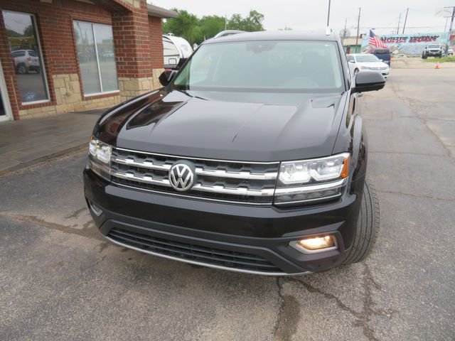 Used 2018 Volkswagen Atlas SEL Premium AWD/4WD image 2