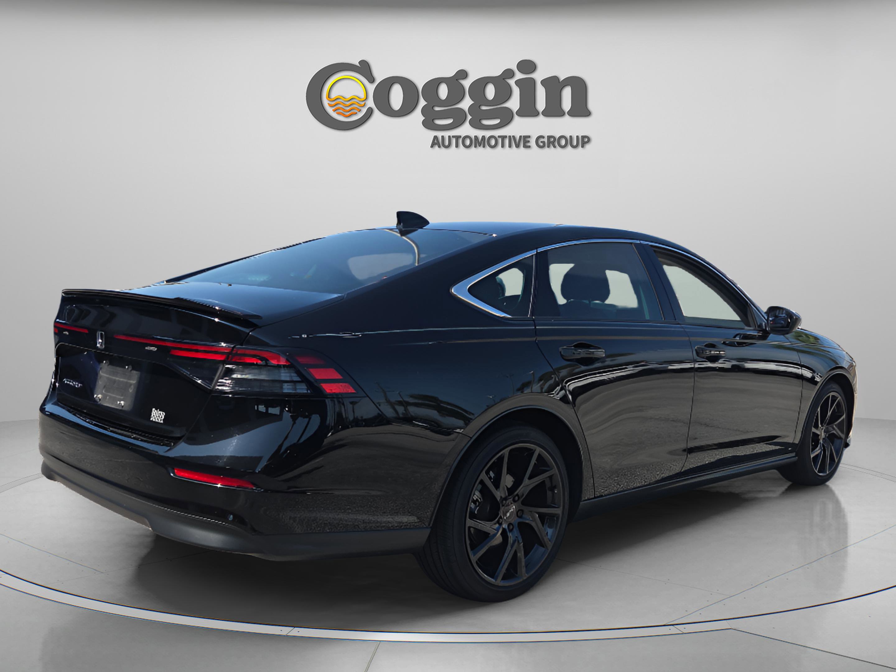 Used 2023 Honda Accord EX image 5