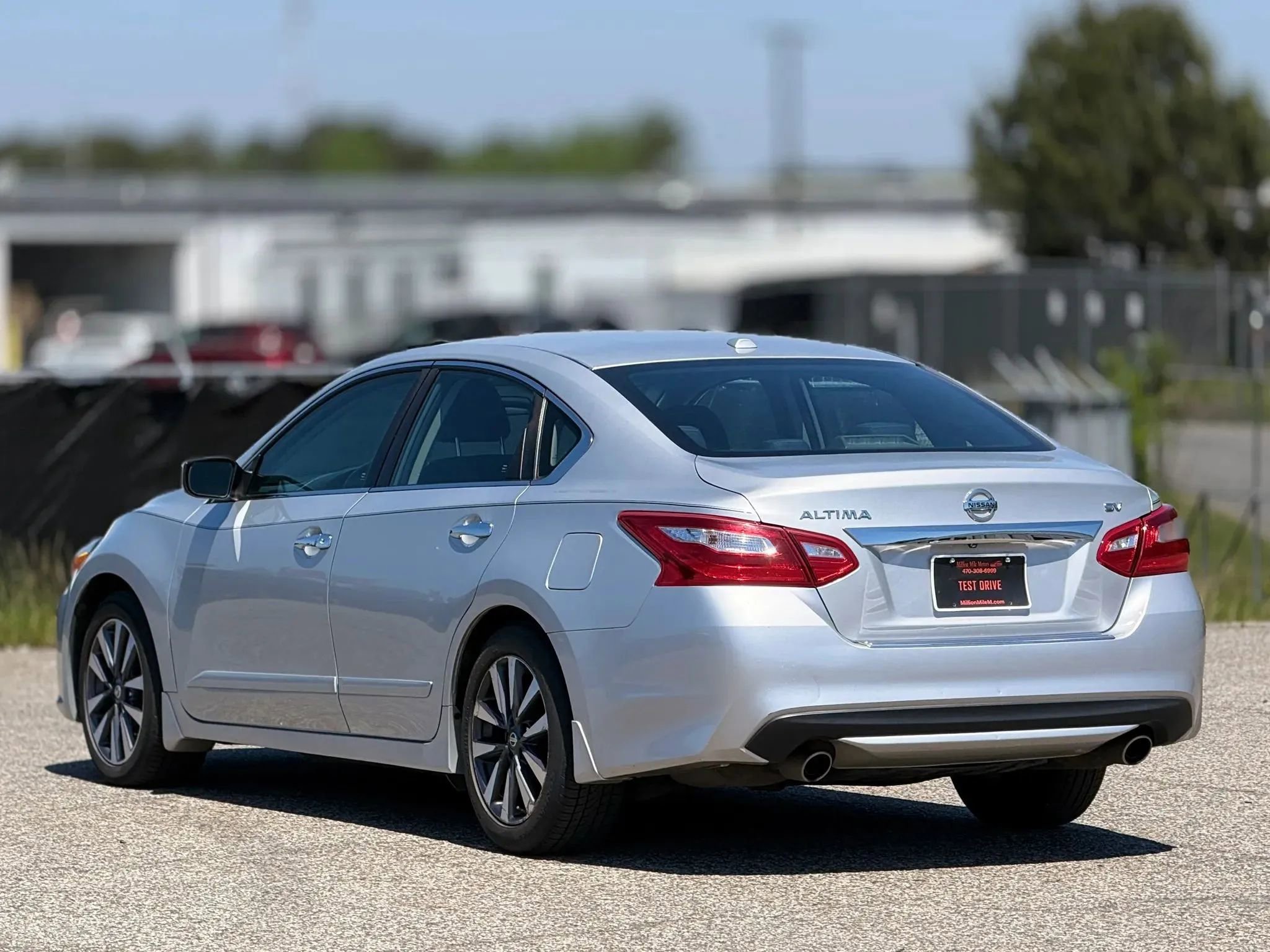 Used 2017 Nissan Altima 2.5 SV FWD image 10