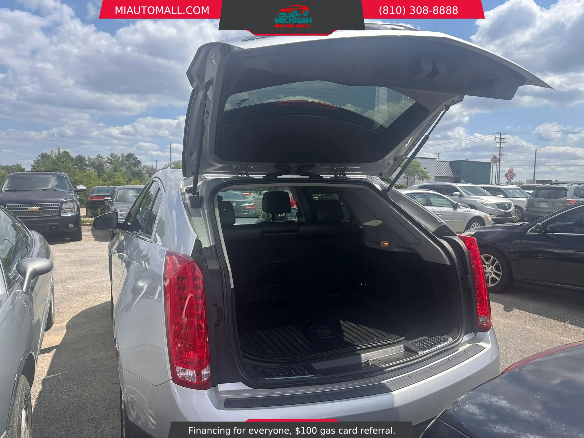 Used 2013 Cadillac SRX FWD image 5