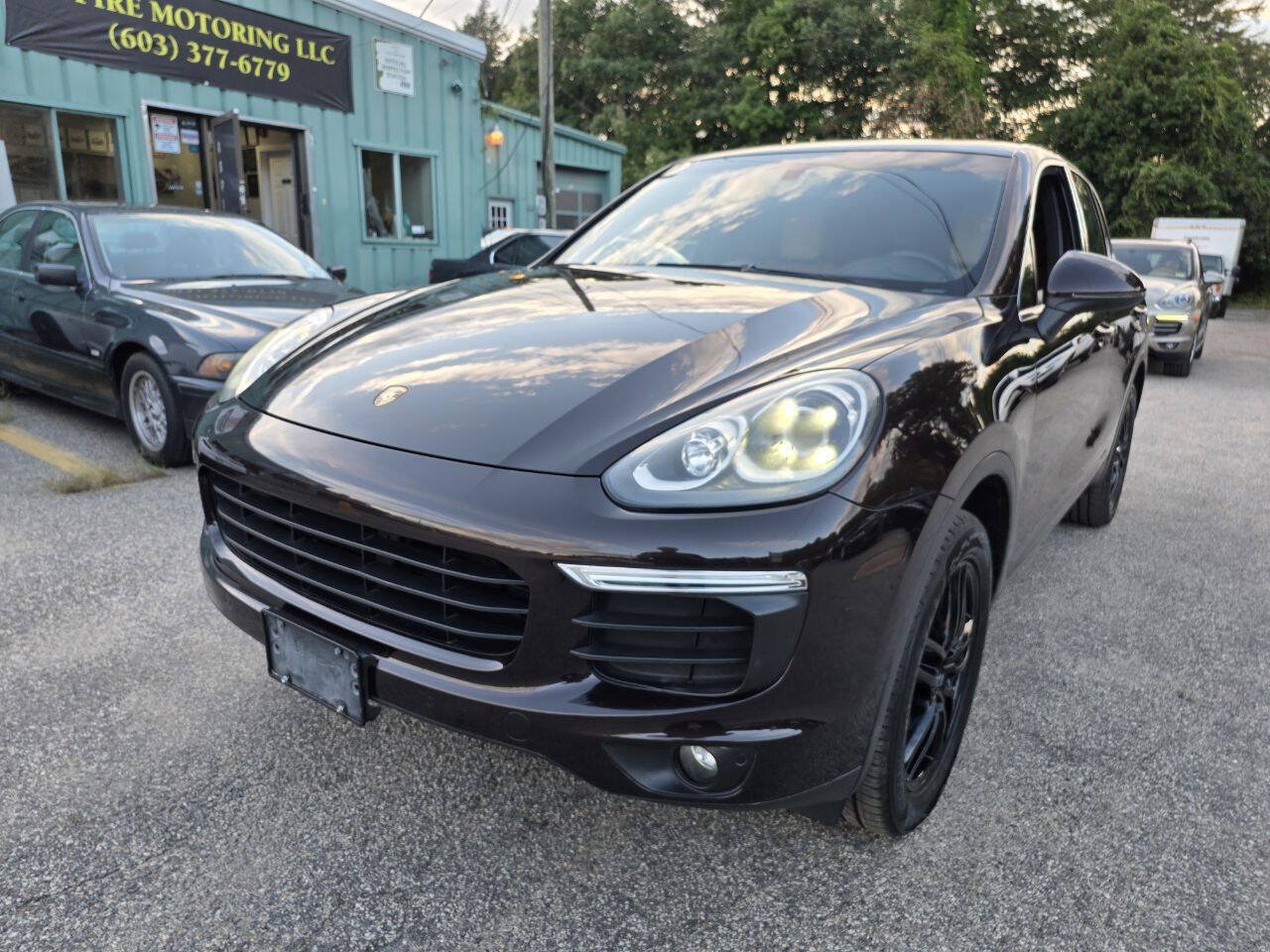 Used 2016 Porsche Cayenne AWD/4WD image 4