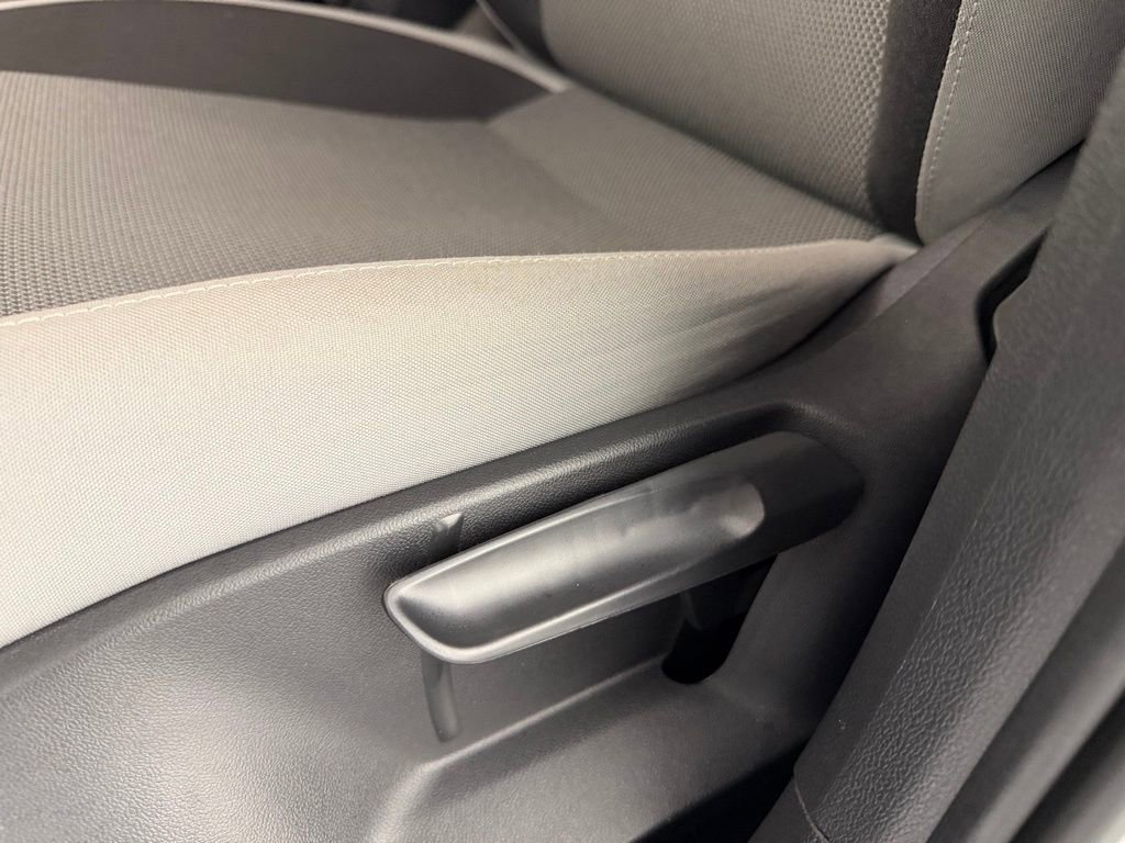 Used 2023 Volkswagen Taos S image 21