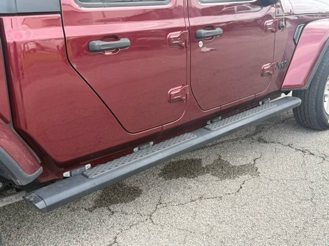 Used 2021 Jeep Gladiator Sport AWD/4WD image 15