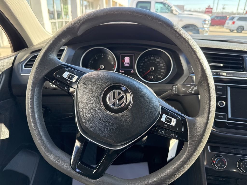 Used 2021 Volkswagen Tiguan S image 14