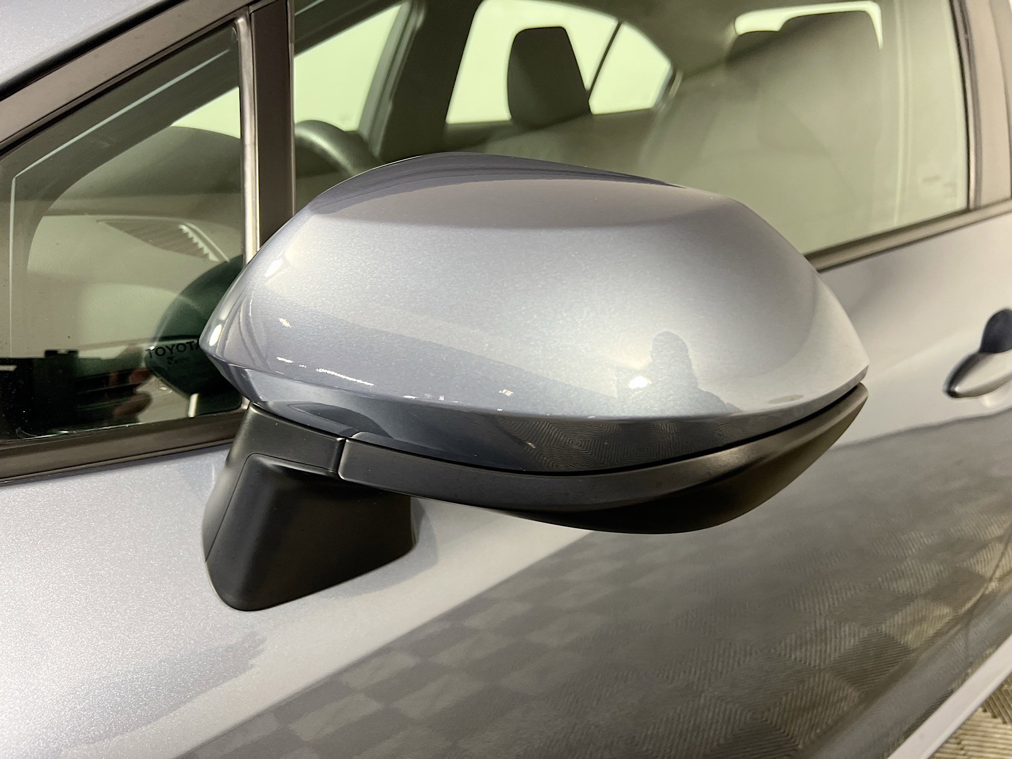 Used 2025 Toyota Corolla LE FWD image 13