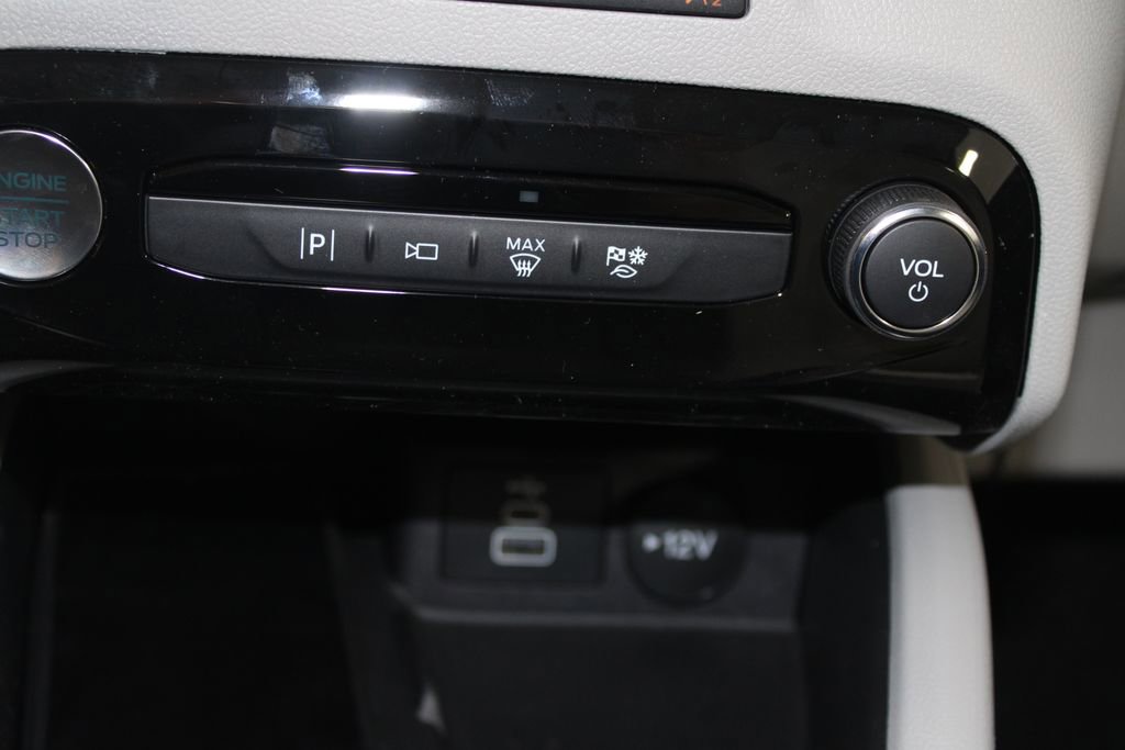 New 2026 Ford Escape Platinum w/ Premium Technology Package image 44