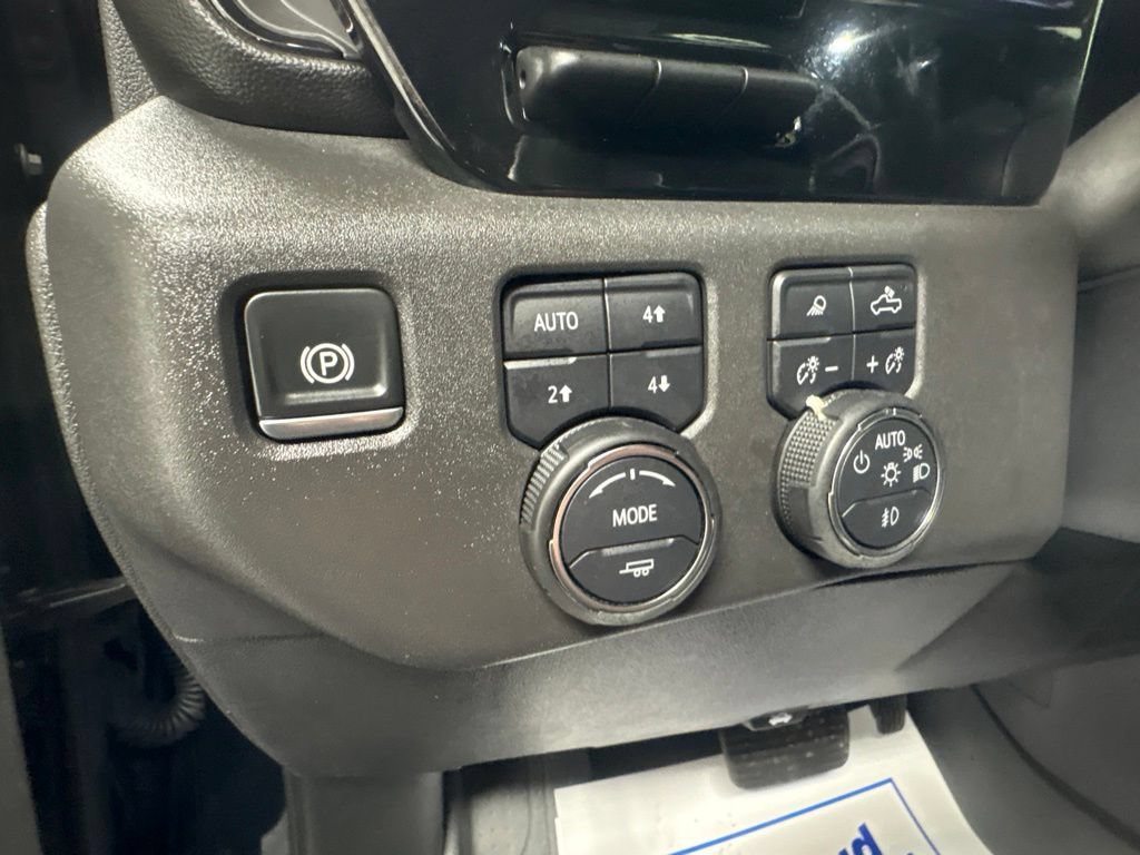 Used 2025 Chevrolet Silverado 1500 ZR2 w/ Technology Package AWD/4WD image 17