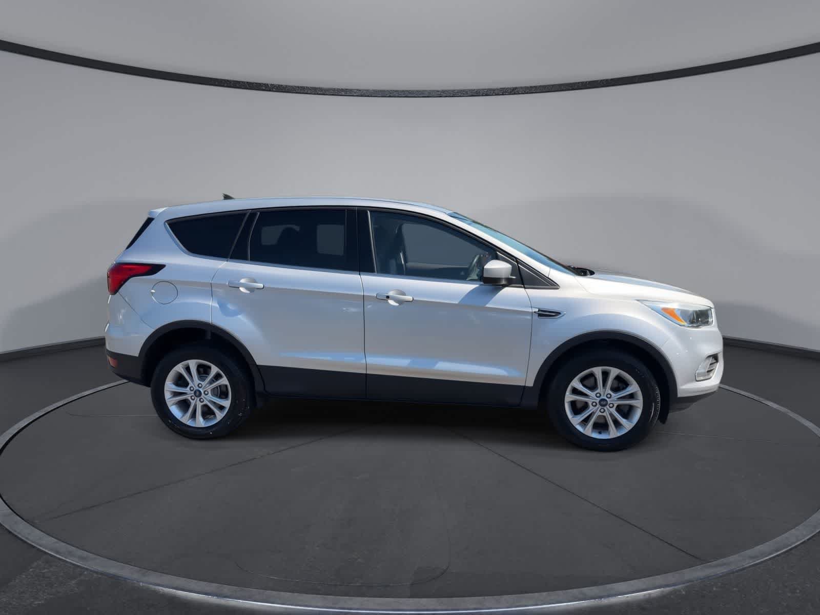 Used 2019 Ford Escape SE AWD/4WD image 9