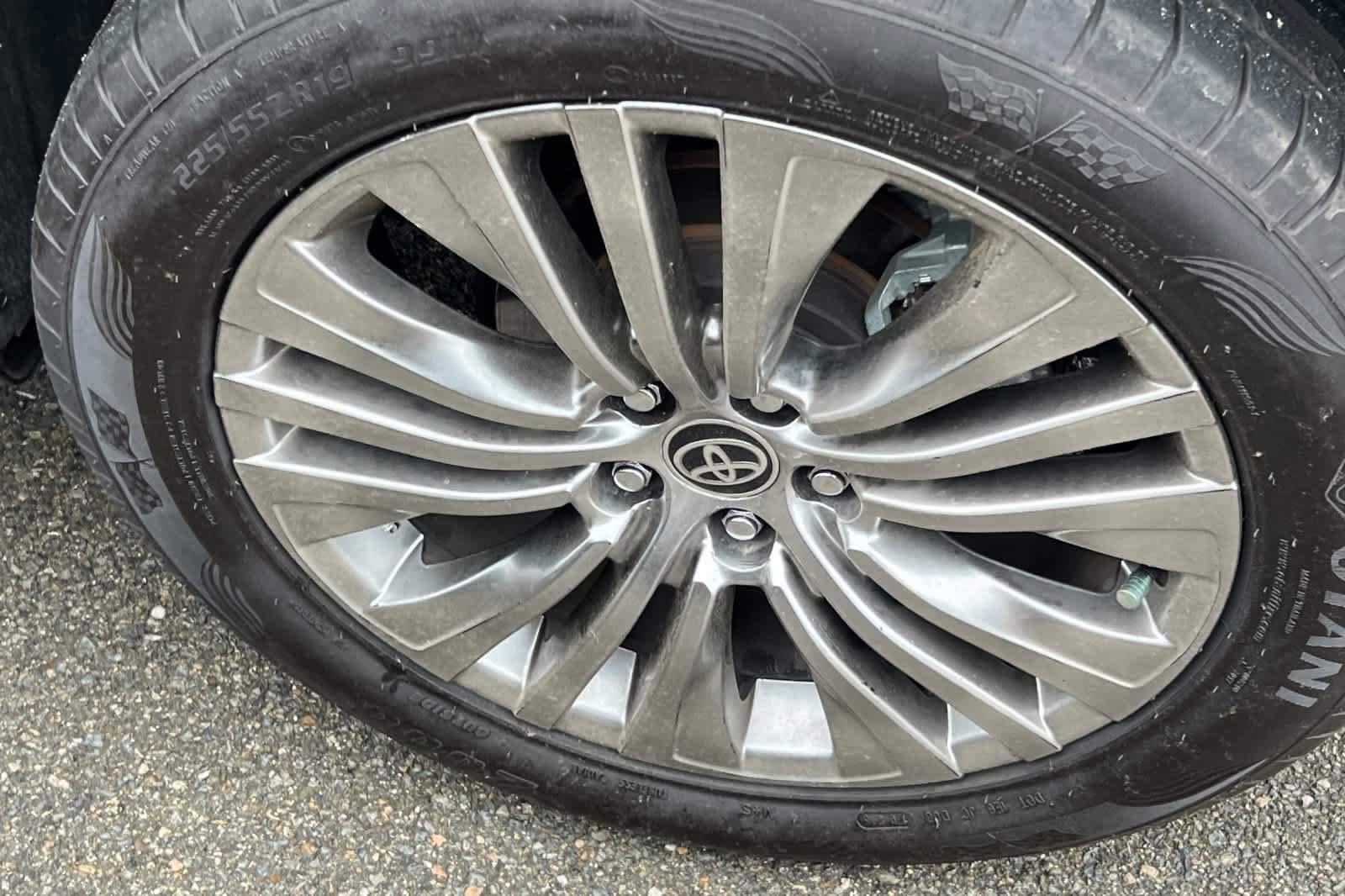 Used 2022 Toyota Venza Limited AWD/4WD image 22