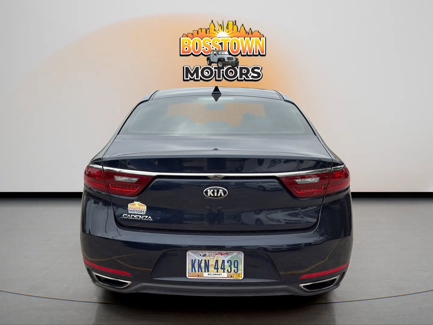 Used 2017 Kia Cadenza Premium FWD image 6