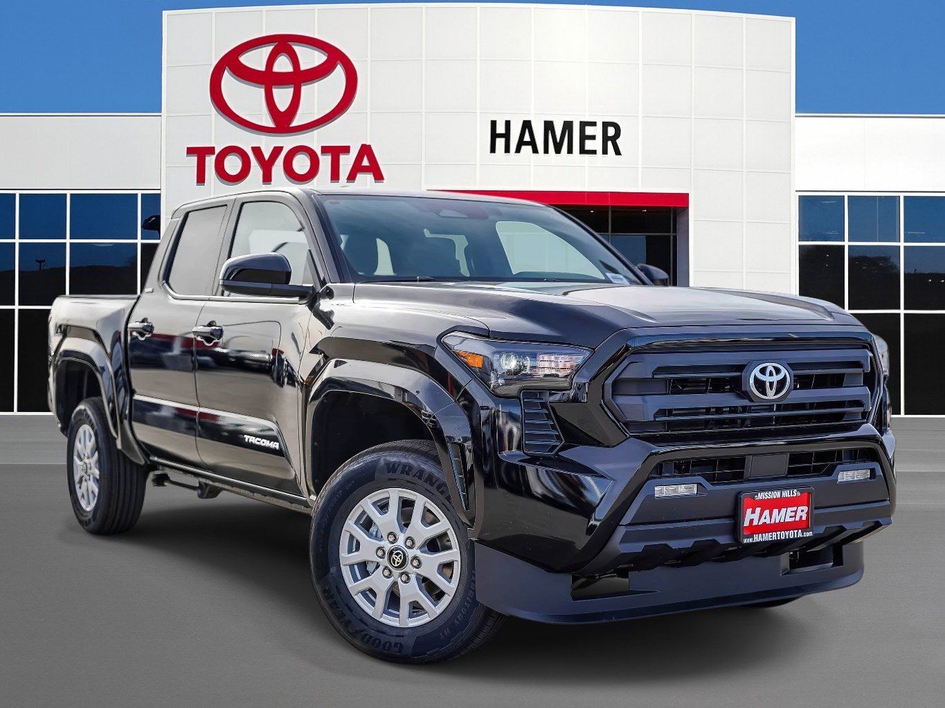 New 2026 Toyota Tacoma SR5