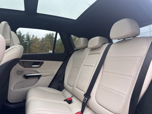 Used 2024 Mercedes-Benz GLC 300 4MATIC image 19