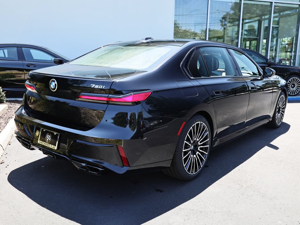 New 2026 BMW 760i xDrive w/ Executive Package AWD/4WD image 7