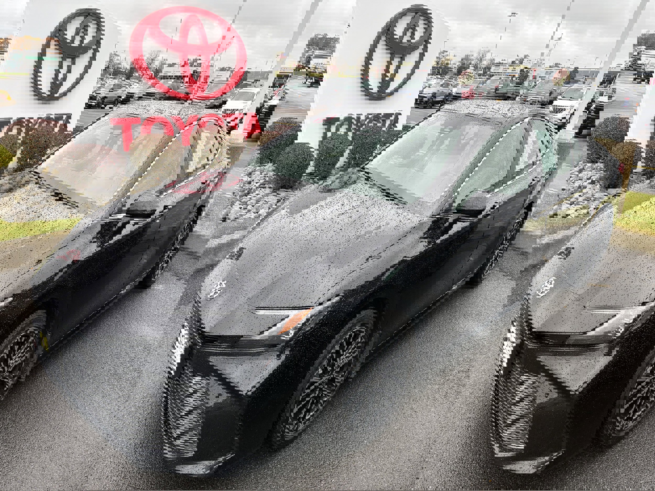 Used 2025 Toyota Camry XLE