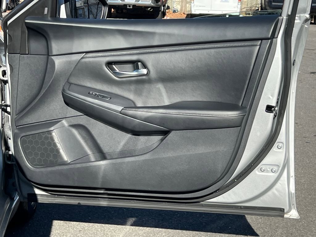 Used 2023 Nissan Sentra SV image 10