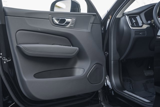 New 2026 Volvo XC60 B5 Plus w/ Protection Package Premier image 37