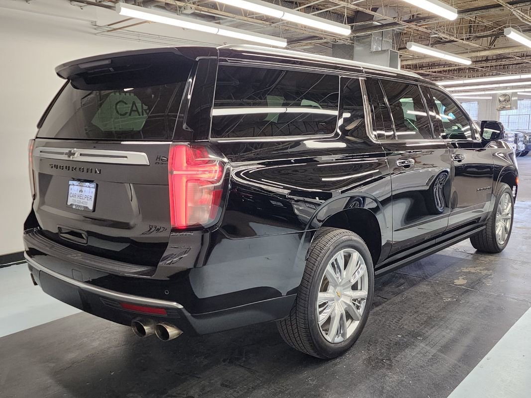 Used 2023 Chevrolet Suburban High Country image 21