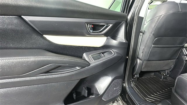 Used 2020 Subaru Ascent Limited w/ Technology Package image 13