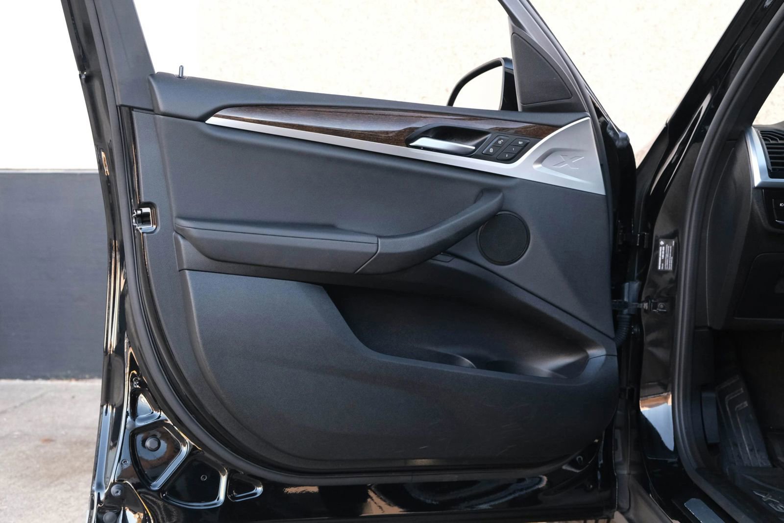 Used 2021 BMW X3 xDrive30i w/ Convenience Package image 18