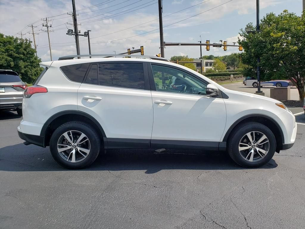 Used 2018 Toyota RAV4 XLE w/ Plus Extra Value Package AWD/4WD image 11
