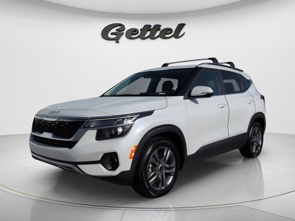 Used 2023 Kia Seltos S w/ Navigation Package