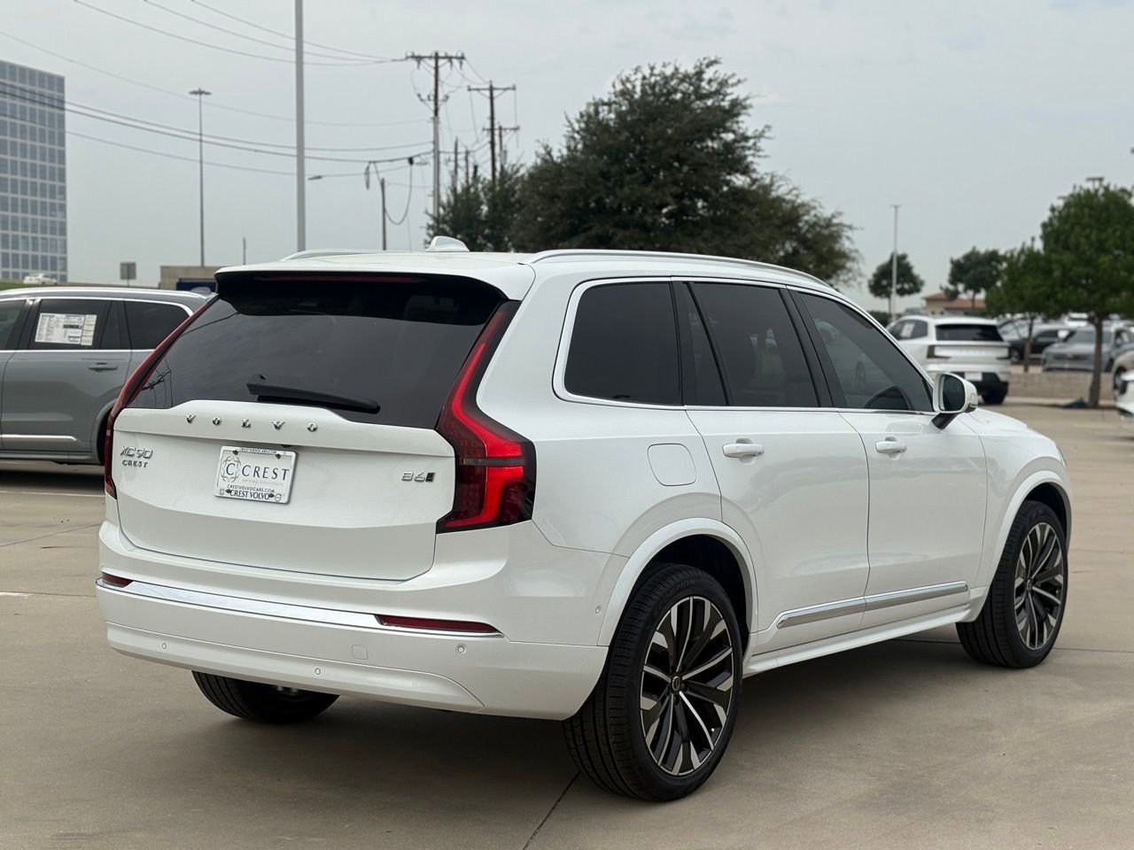 New 2026 Volvo XC90 B6 Ultra w/ Protection Package image 6