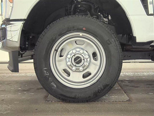 Used 2024 Ford F350 XL w/ XL Chrome Package image 8