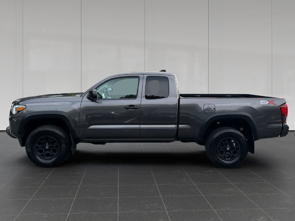 Used 2021 Toyota Tacoma SR w/ SX Package AWD/4WD image 2