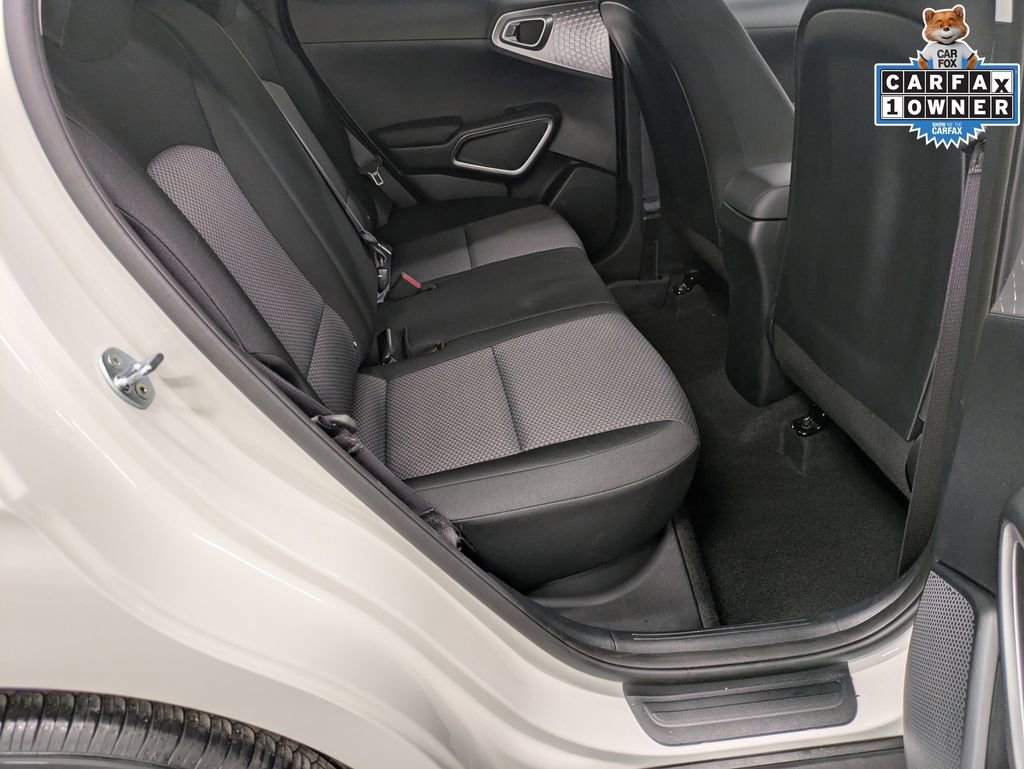 Certified 2025 Kia Soul LX w/ LX Technology Package image 27