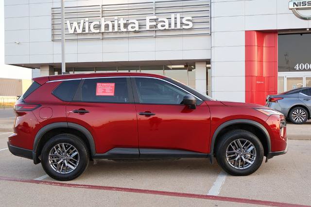 Certified 2025 Nissan Rogue S AWD/4WD image 5