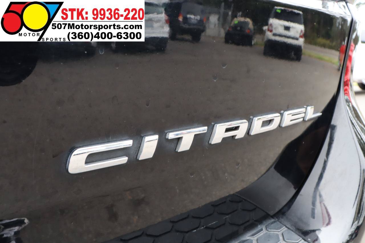 Used 2017 Dodge Durango Citadel w/ Premium Entertainment Group AWD/4WD image 20