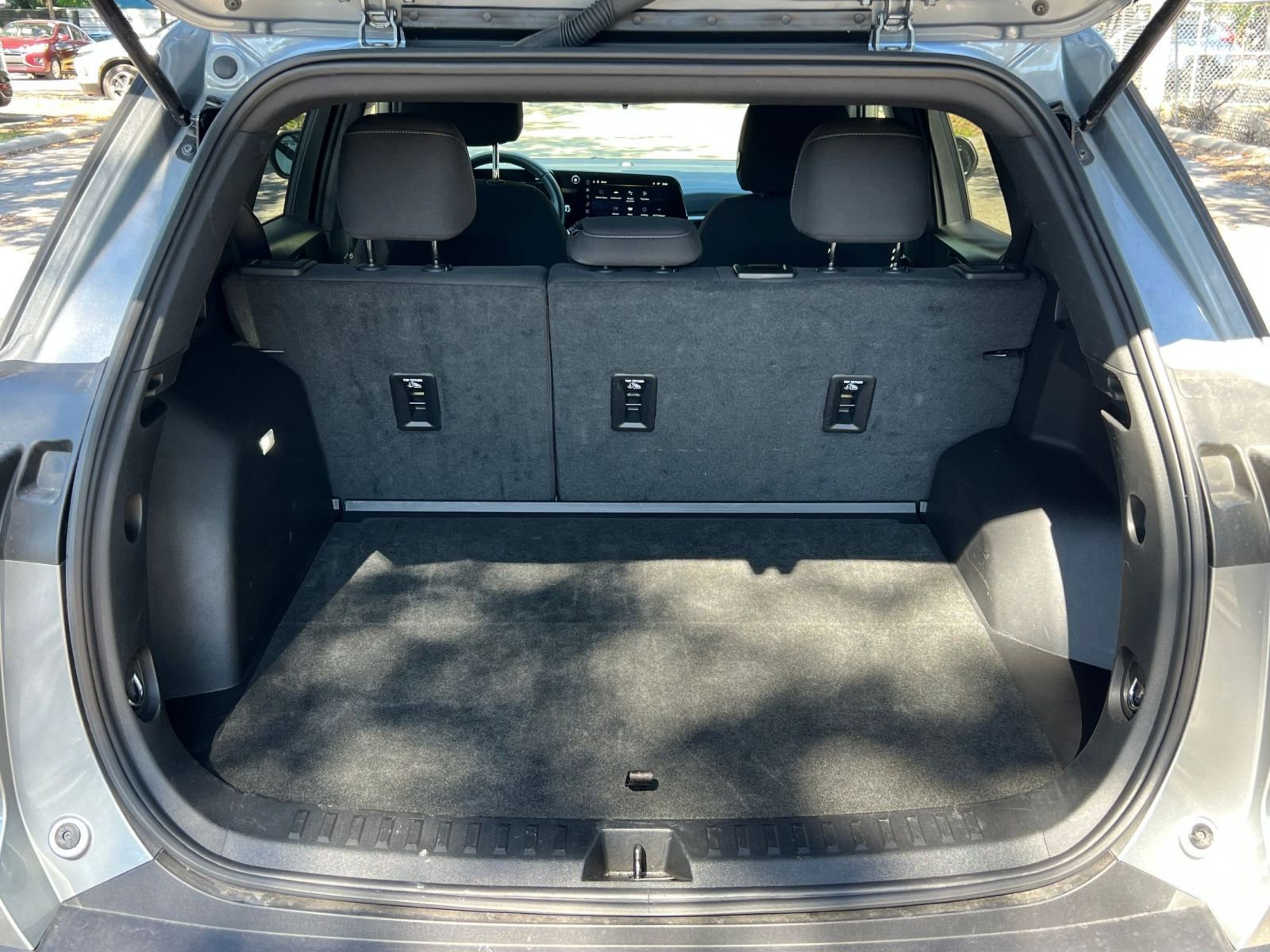 Used 2025 Chevrolet Equinox LT image 24