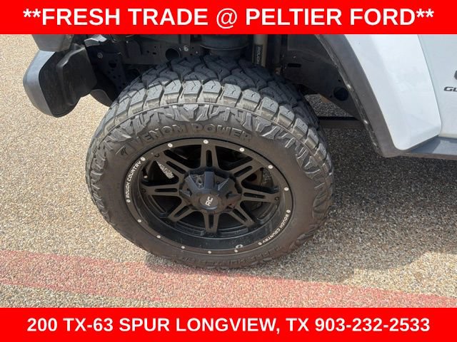 Used 2023 Jeep Gladiator Sport AWD/4WD image 5