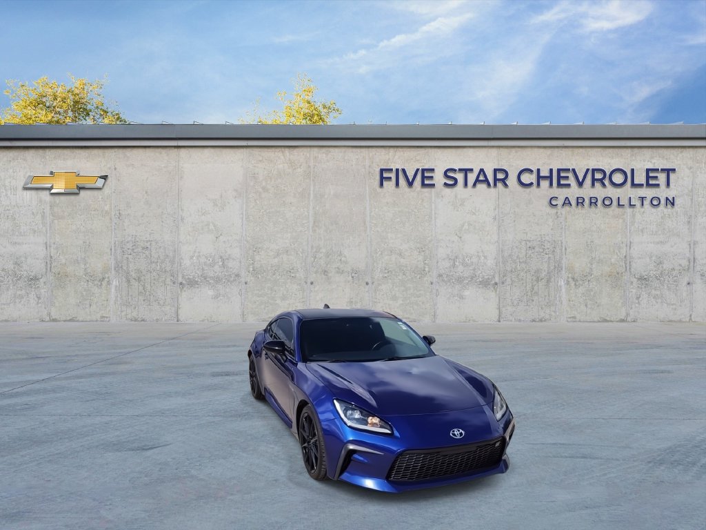 Used 2022 Toyota GR86 Premium RWD image 2