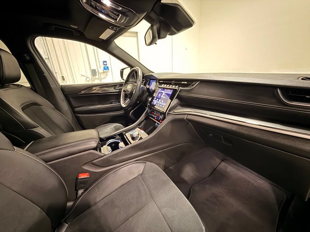 Used 2021 Jeep Grand Cherokee L Laredo RWD image 31