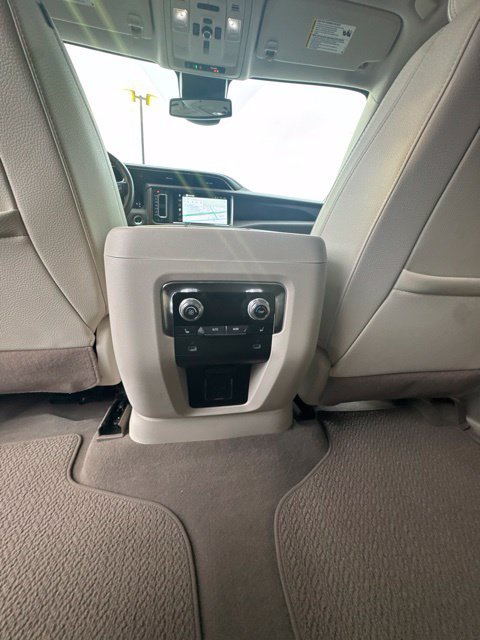 Used 2023 GMC Yukon Denali AWD/4WD image 13