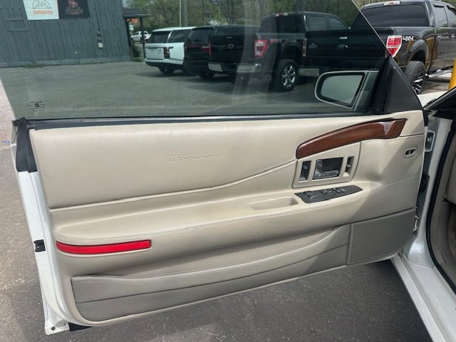 Used 2000 Cadillac Eldorado Touring image 10