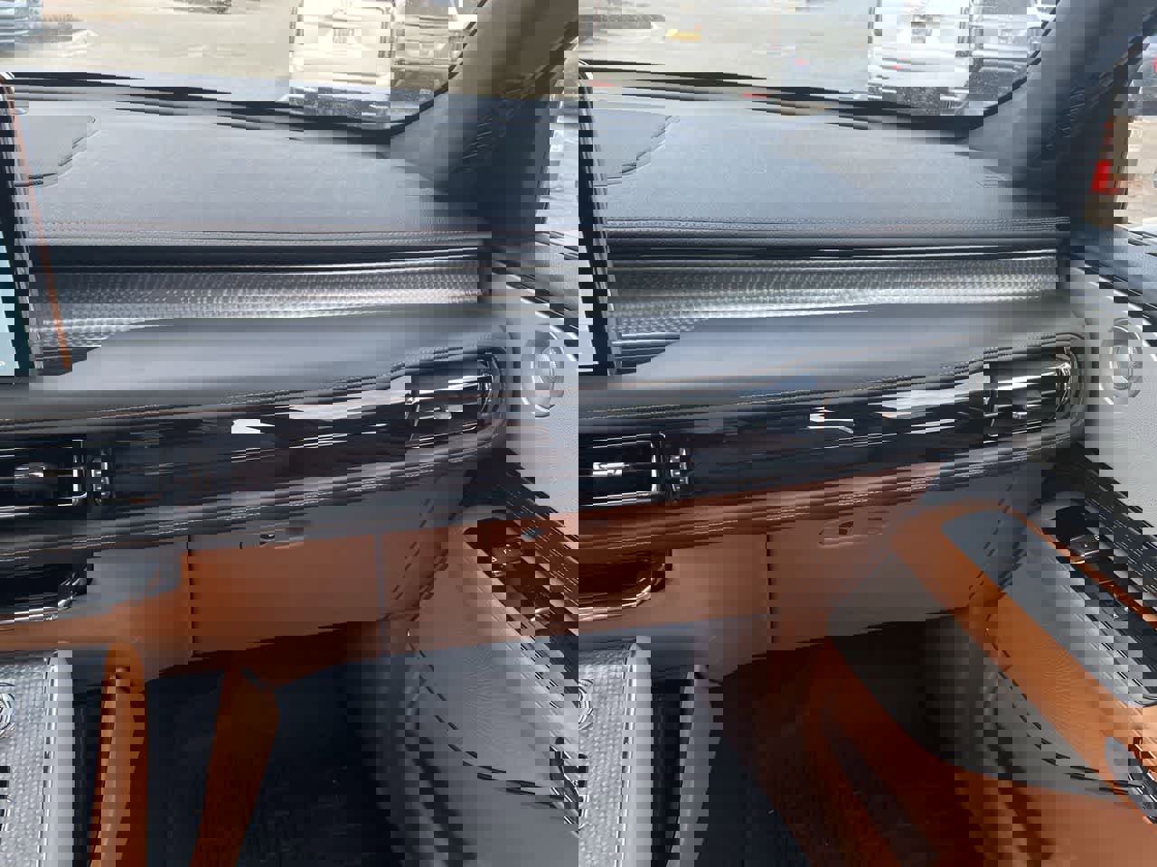 Used 2024 Lincoln Aviator Black Label w/ Jet Package image 16