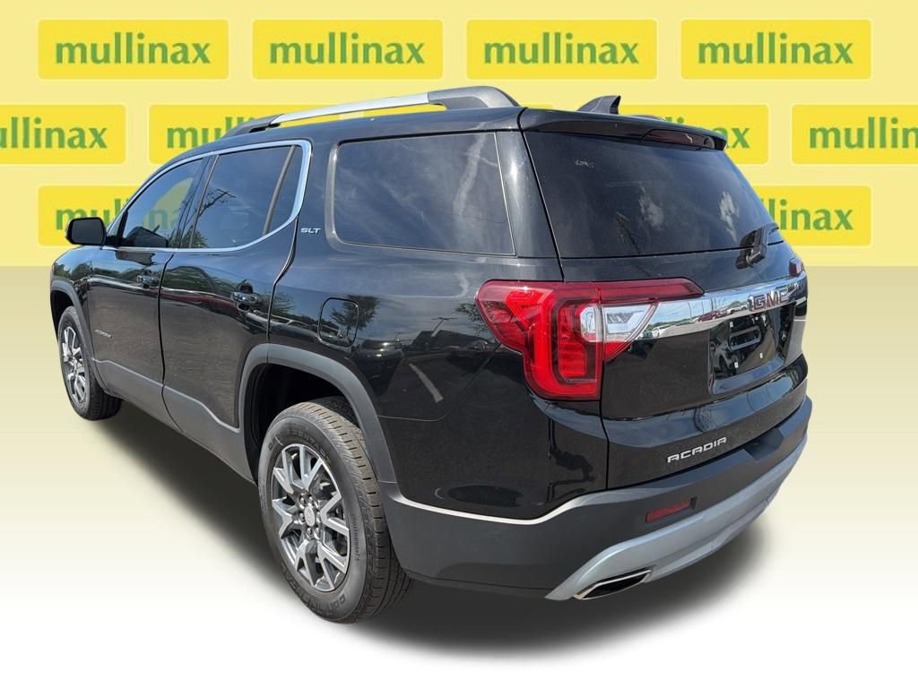 Used 2023 GMC Acadia SLT w/ Preferred Package image 5