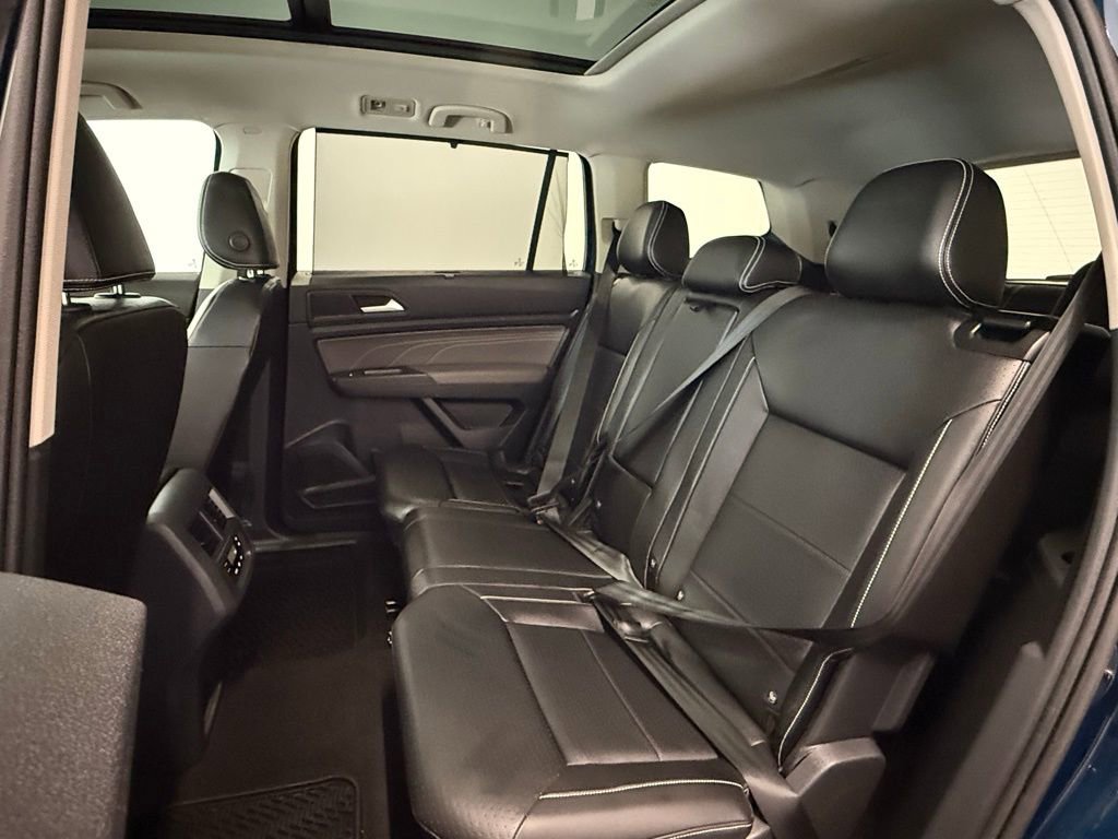 Used 2022 Volkswagen Atlas SEL image 18