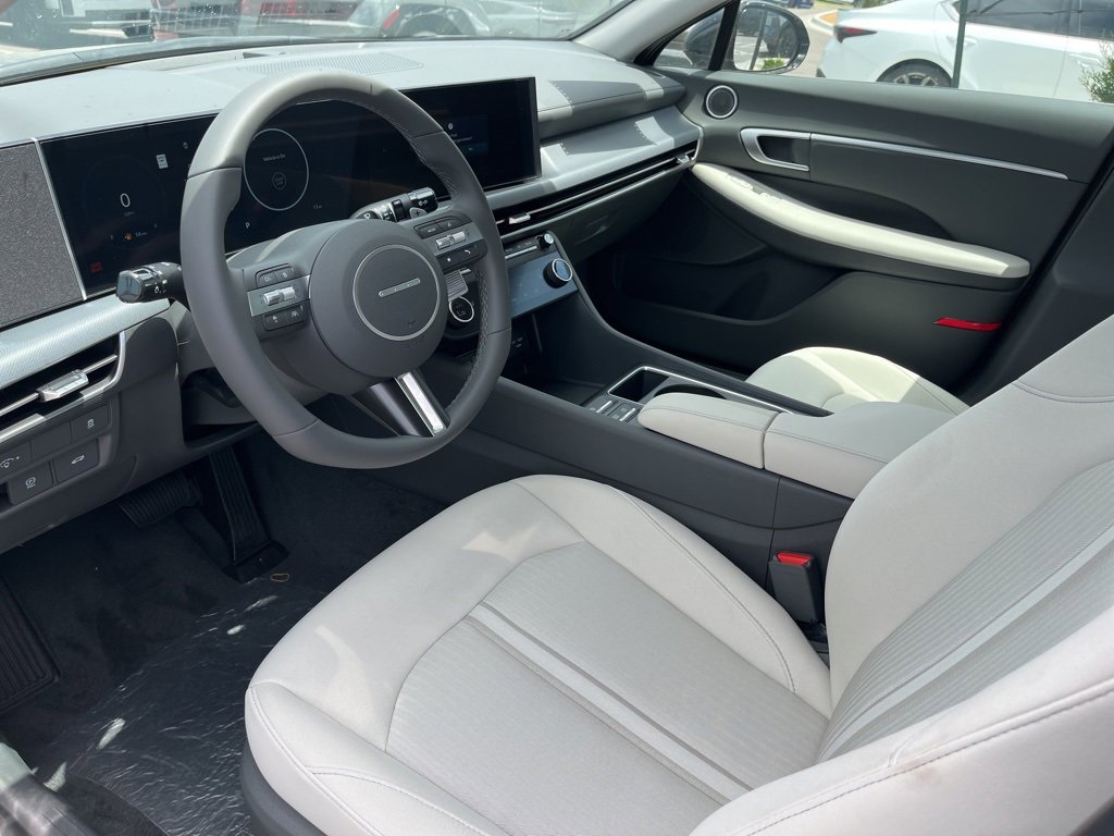 New 2025 Hyundai Sonata SEL image 10