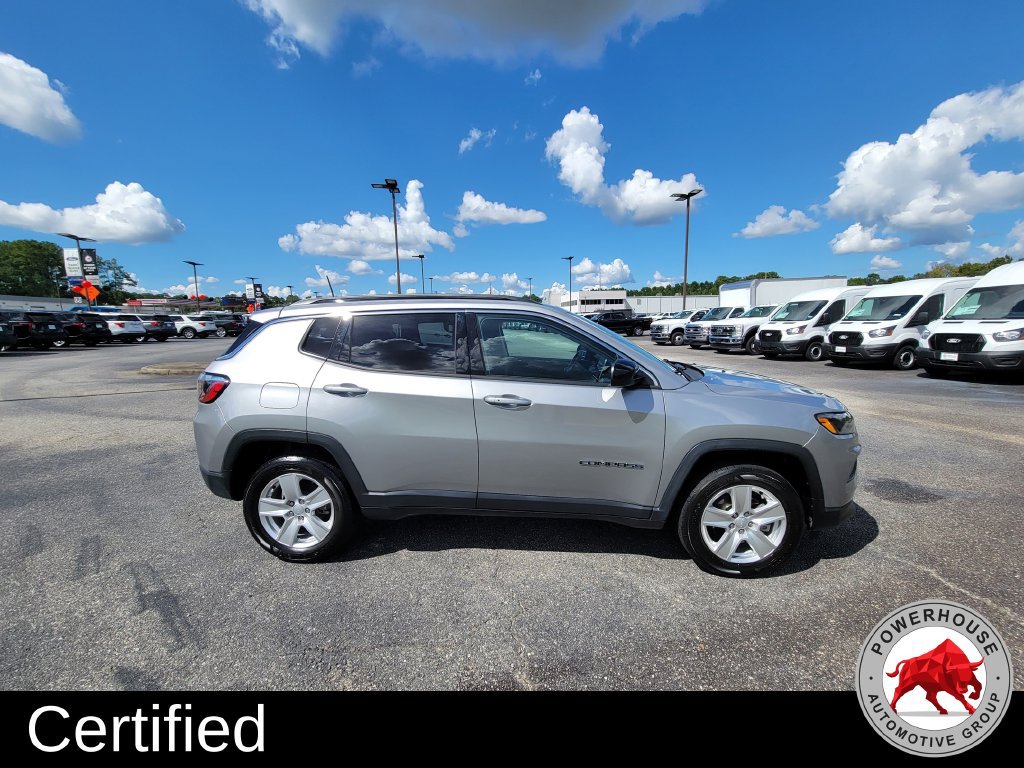 Used 2022 Jeep Compass Latitude w/ Convenience Group AWD/4WD image 8