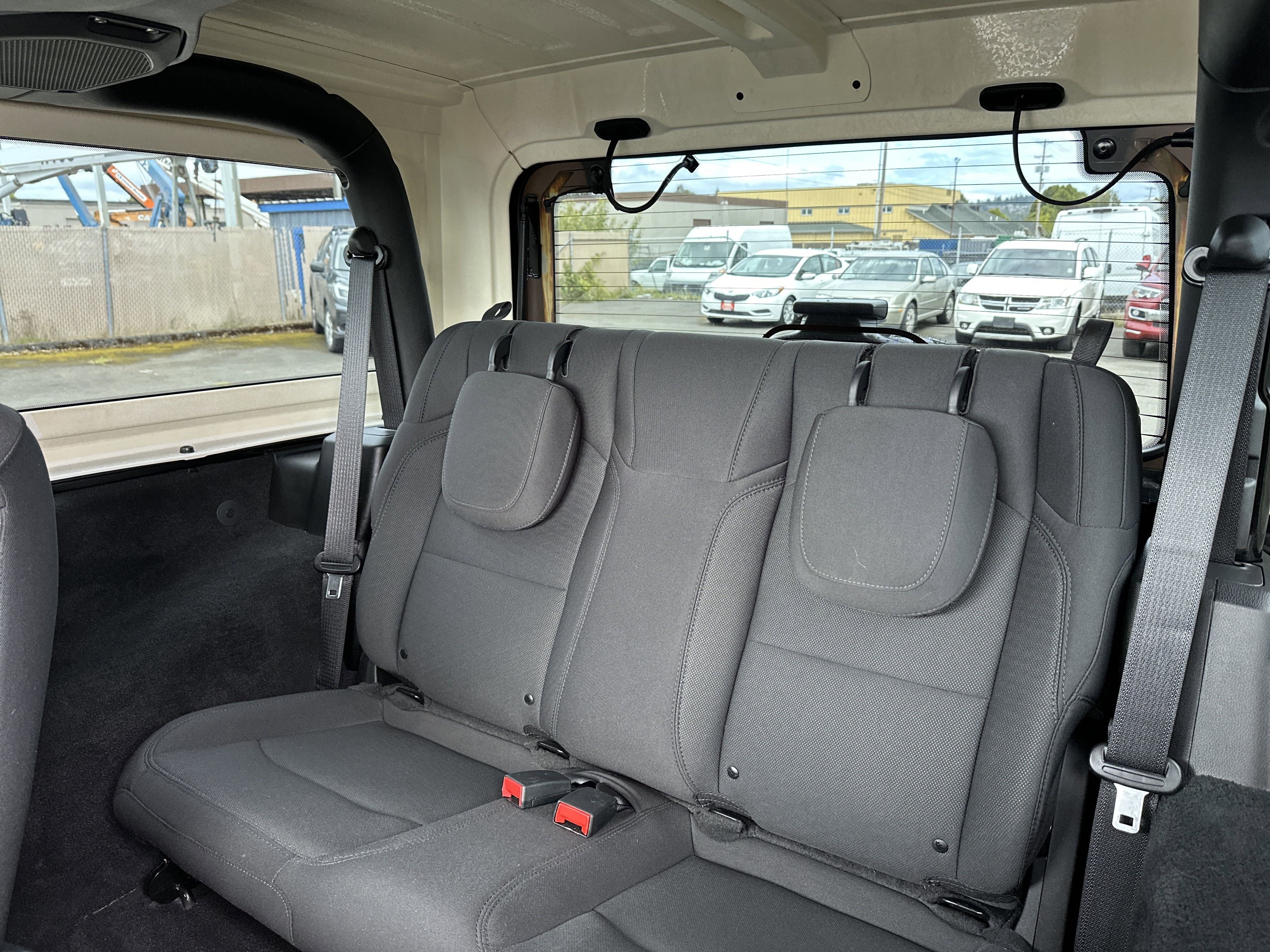Used 2022 Jeep Wrangler Sport image 10