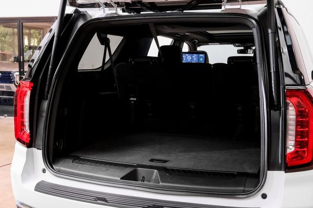 Used 2021 GMC Yukon XL SLT w/ Rear Media and Nav Package AWD/4WD image 28