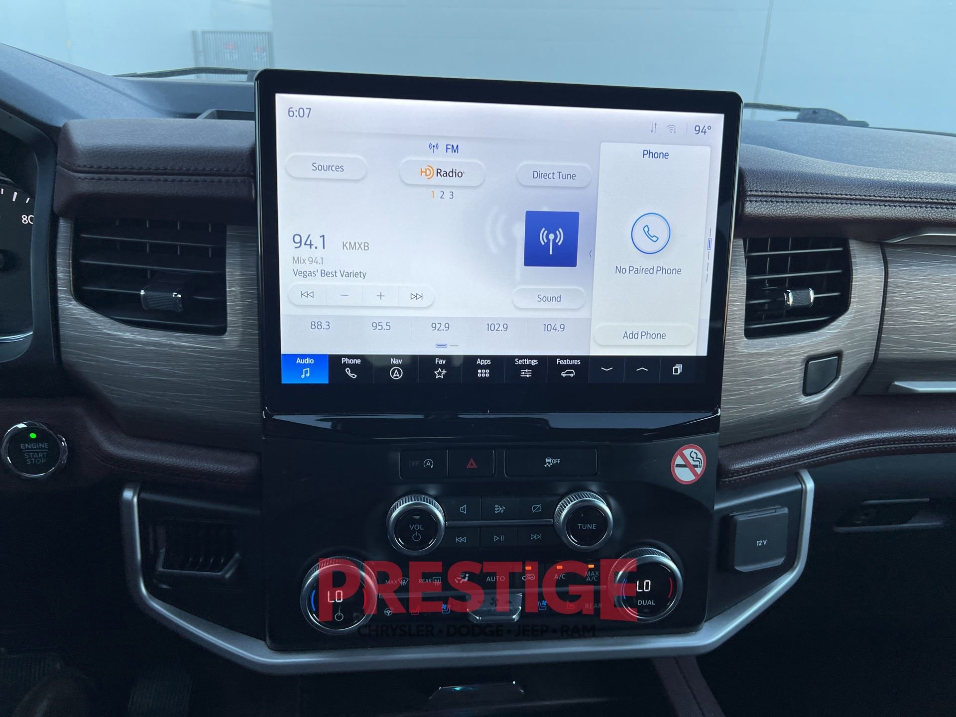 Used 2024 Ford Expedition Limited RWD image 40