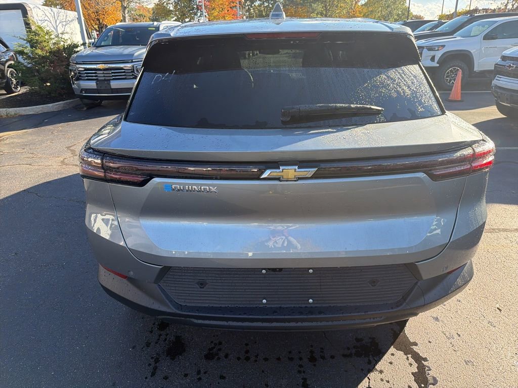 New 2026 Chevrolet Equinox EV LT image 4