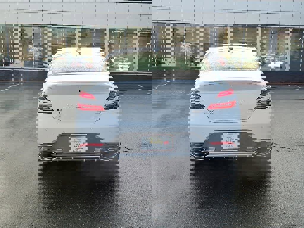 Used 2024 Genesis G70 2.5T w/ Sport Prestige Package image 6