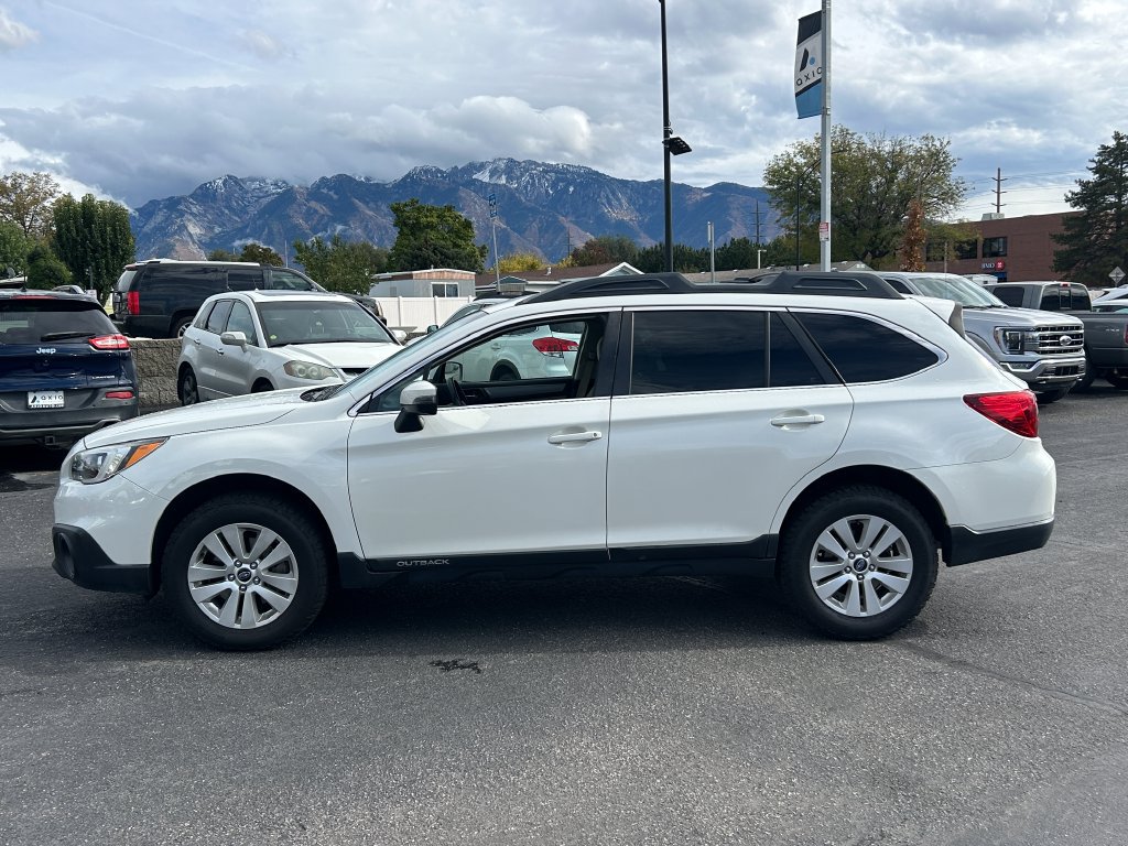 Used 2017 Subaru Outback 2.5i Premium AWD/4WD image 8