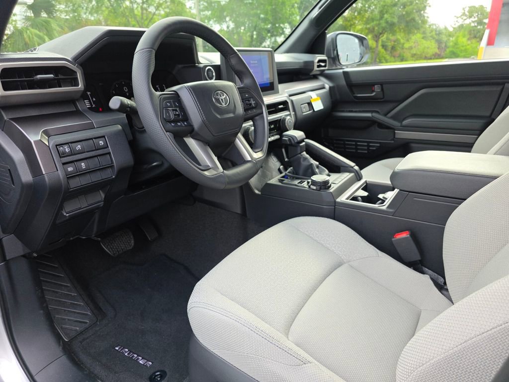 New 2026 Toyota 4Runner SR5 AWD/4WD image 25